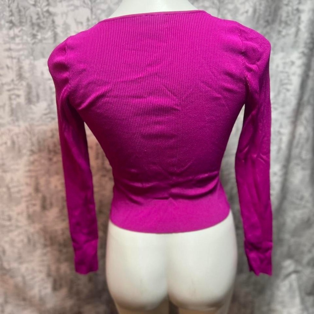 Pink Express long sleeve body contour top - Picture 3 of 4